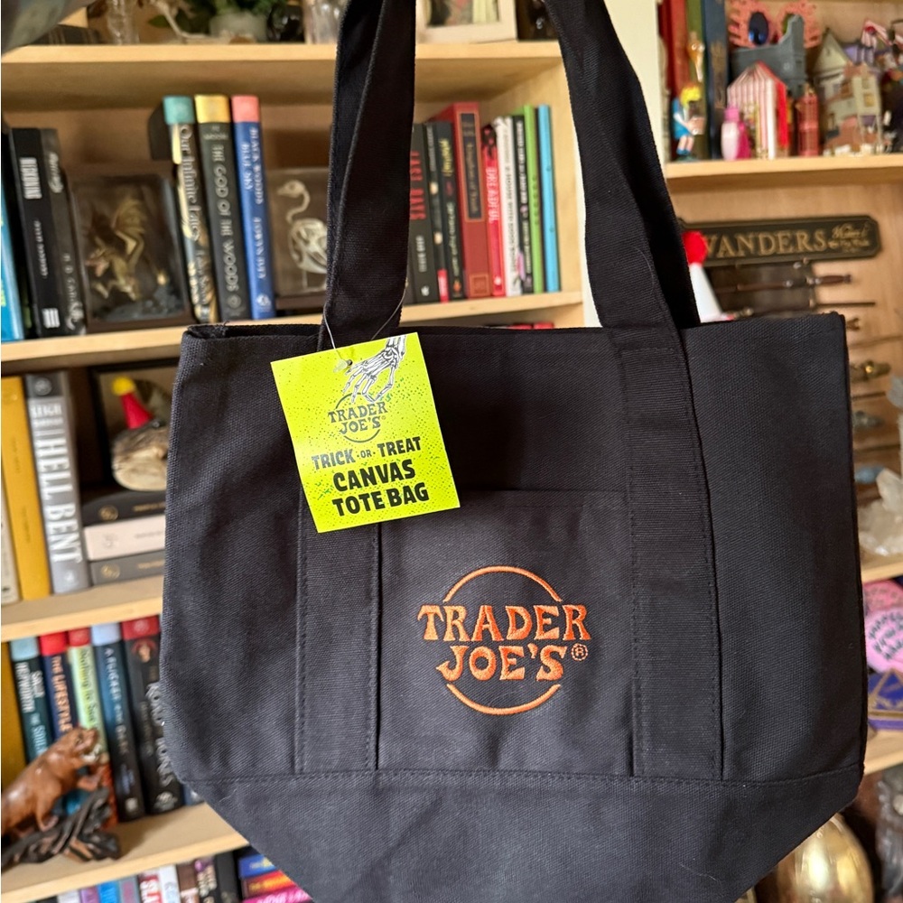 New w/Tags! All 4 Halloween 2025 Trader Joe's Canvas Mini Tote Bags! - Picture 5 of 7
